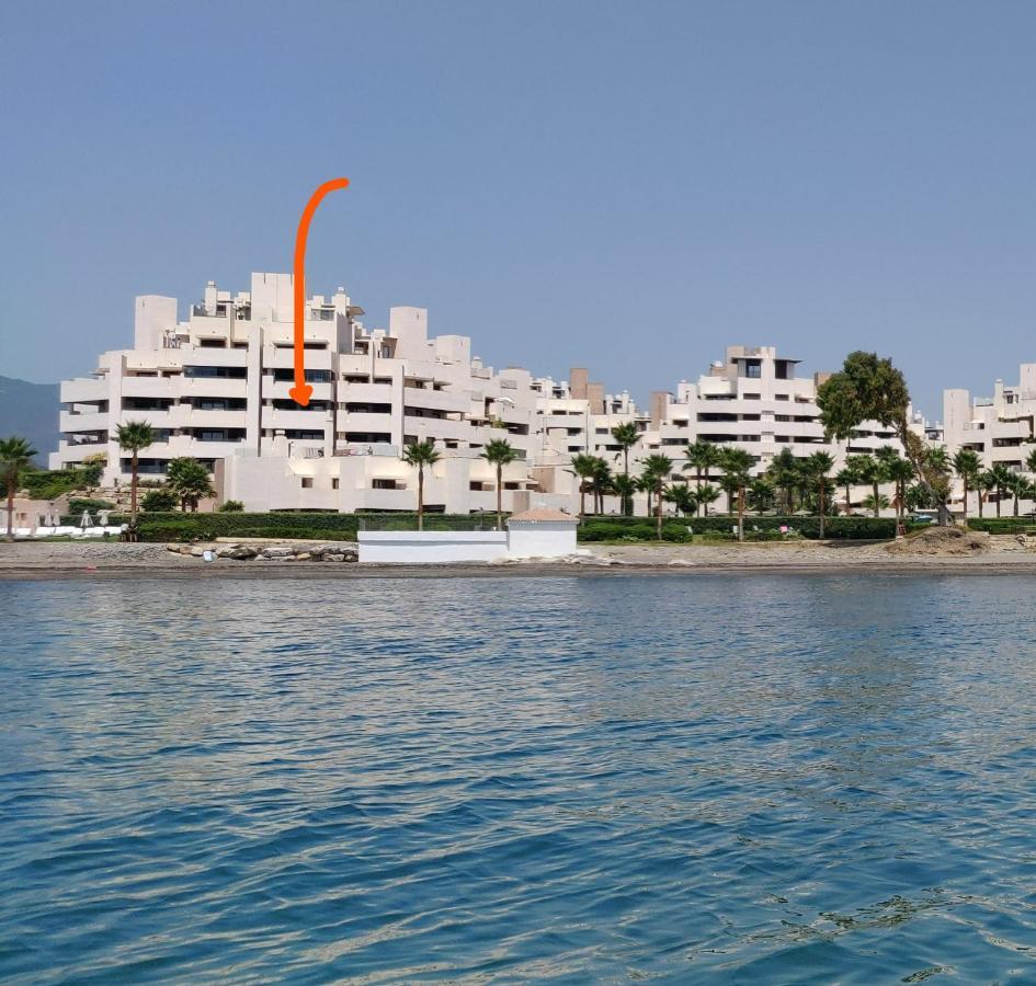 Bahia De La Plata Seafront Apartment Estepona Bagian luar foto