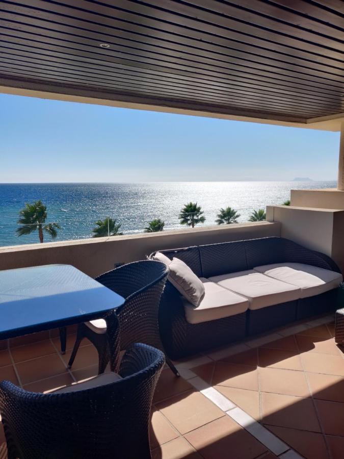 Bahia De La Plata Seafront Apartment Estepona Bagian luar foto